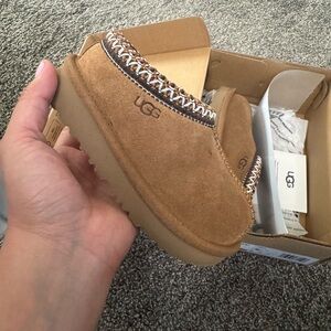 Used Toddler UGG Tasman II Box - Chestnut Brown Size 8